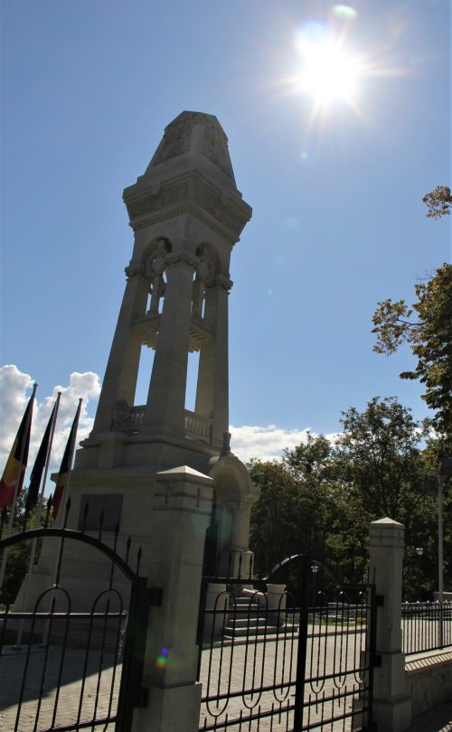Mausoleul Eroilor din Iași, mărturie vie a iubirii de ţară Poza 194958