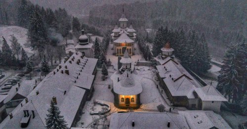 Mănăstirea Sihăstria îi pomenește mâine pe cei trei mari duhovnici pe care i-a dat României Poza 195191