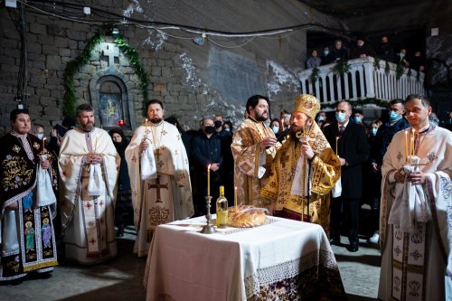 Slujire arhierească în capela Sfintei Mucenițe Varvara din Salina Cacica Poza 195248