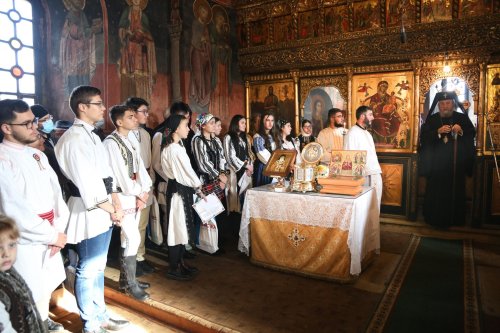 Binecuvântare arhierească la Biserica „Sfântul Nicolae” din Făgăraş Poza 195422