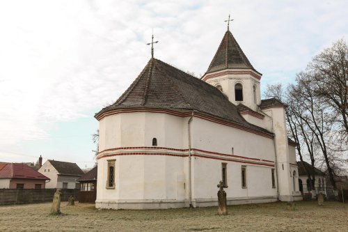 Binecuvântare arhierească la Biserica „Sfântul Nicolae” din Făgăraş Poza 195425