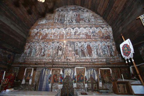 Catedrala din lemn închinată Sfântului Nicolae în Maramureşul istoric Poza 195380