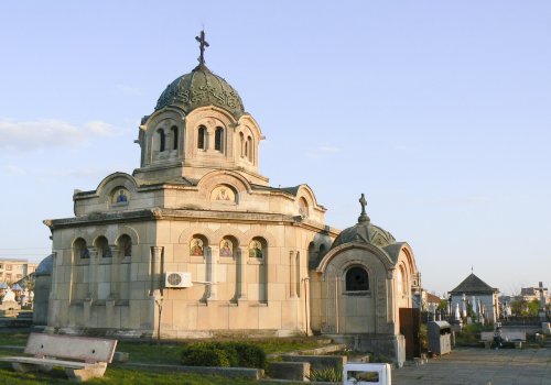 Cimitirele din Craiova, semn  de cultivare a identității, unității și continuității românilor