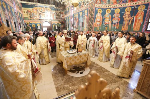 Episcopul Trimitundei cinstit la biserica sa din Buzău