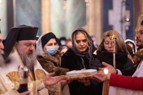 Artiştii români pomeniţi la Mănăstirea Radu Vodă Poza 196640