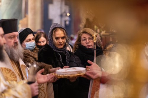 Artiştii români pomeniţi la Mănăstirea Radu Vodă Poza 196643