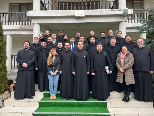Adunarea Generală a Federației Filantropia la Mănăstirea Caraiman
