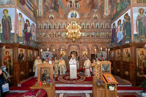 Biserica „Sfântul Elefterie”-Nou din Capitală și-a cinstit ocrotitorul