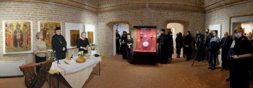 Vernisajul expoziției „Închinare Sfintei Cruci” la muzeul Mănăstirii Antim