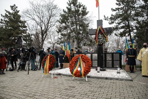 Comemorarea eroilor revoluţiei în cimitirul lor din Capitală Poza 197757