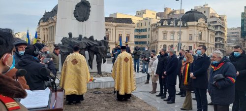 Eroii Revoluţiei din 1989 pomeniți la Catedrala Patriarhală și în alte locuri din Capitală Poza 197995