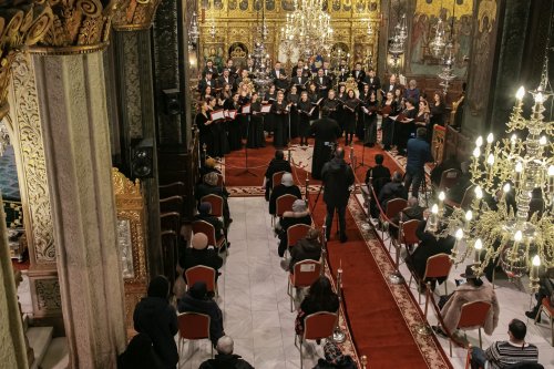 Concert de colinde la Catedrala Patriarhală din Bucureşti Poza 198296