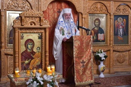 Binecuvântarea Patriarhului României pentru credincioșii din Urlați Poza 198660