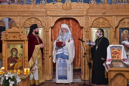 Binecuvântarea Patriarhului României pentru credincioșii din Urlați Poza 198663