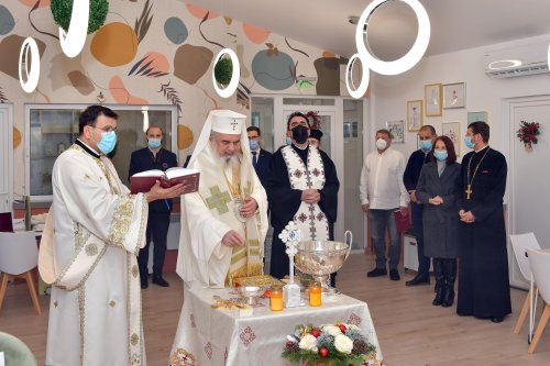 Binecuvântarea Patriarhului României pentru credincioșii din Urlați Poza 198678
