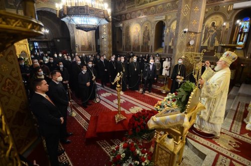 Moment aniversar pentru Arhiepiscopul Târgoviștei Poza 198702
