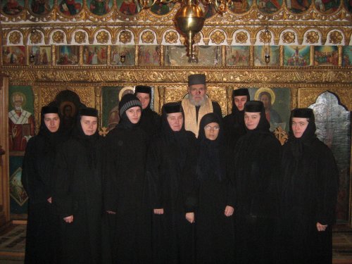 Mănăstirea Pogleț, 25 de ani de rodire și bucurie Poza 199037