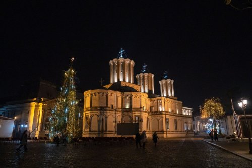 Slujba din noaptea trecerii dintre ani la Catedrala Patriarhală Poza 199380