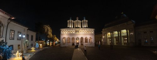 Slujba din noaptea trecerii dintre ani la Catedrala Patriarhală Poza 199389