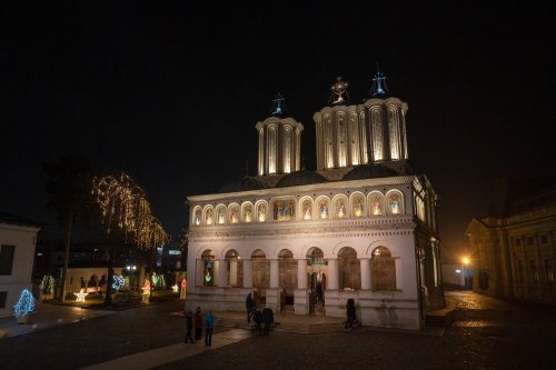 Slujba din noaptea trecerii dintre ani la Catedrala Patriarhală Poza 199393