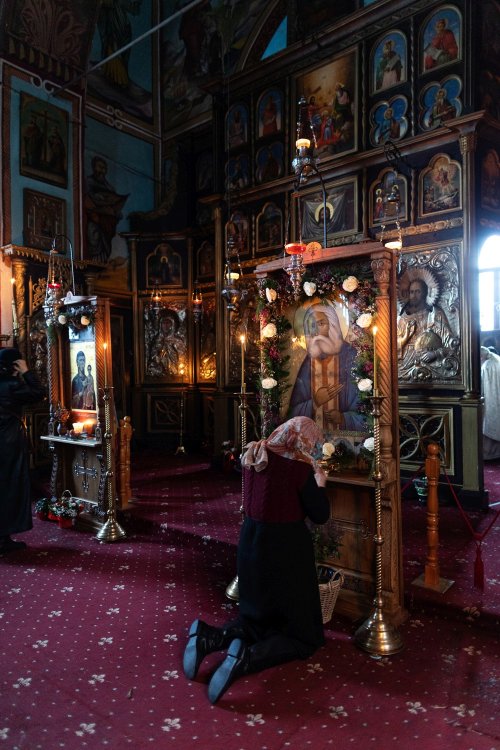 Sfântul Serafim de Sarov, cinstit la biserica din Capitală ce are moaștele sale Poza 199534