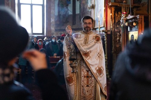 Sfântul Serafim de Sarov, cinstit la biserica din Capitală ce are moaștele sale Poza 199548
