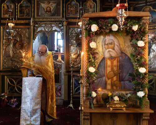 Sfântul Serafim de Sarov, cinstit la biserica din Capitală ce are moaștele sale Poza 199573