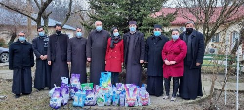 Acțiuni filantropice desfășurate la final de an în Arhiepiscopia Târgoviștei Poza 199671