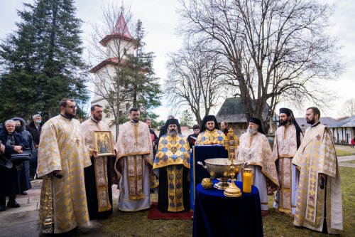 Ajunul sărbătorii Botezului Domnului la Catedrala Arhiepiscopală din Suceava Poza 199876