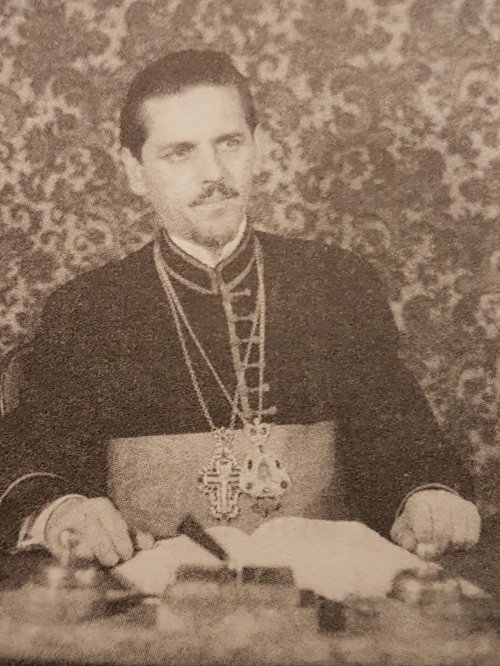 Mitropolitul Nicolae Mladin, „Altarul și amvonul, catedra și condeiul” Poza 200525