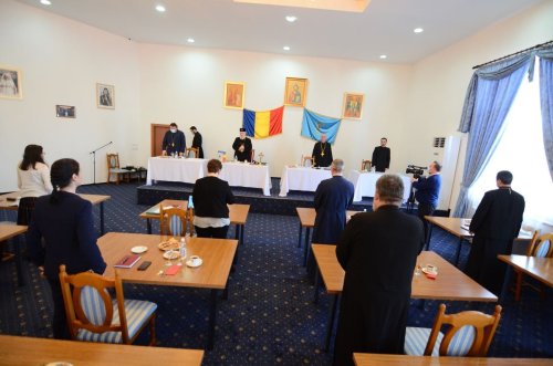 Întruniri anuale ale unor instituţii de ajutorare din Arhiepiscopia Târgoviştei Poza 201222