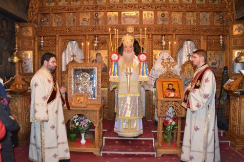 Popas duhovnicesc la un loc de isihie din județul Mehedinți  Poza 201157