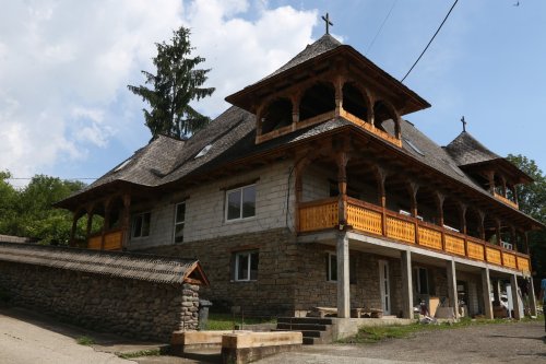 Biserica din Deseşti, casa Domnului şi a copiilor nevoiași Poza 201232