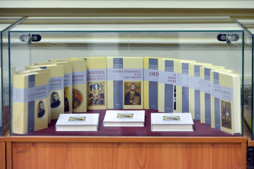 Expoziție dedicată împlinirii a 140 de ani de existență a Tipografiei Cărților Bisericești Poza 201370