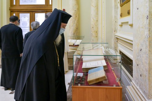 Expoziție dedicată împlinirii a 140 de ani de existență a Tipografiei Cărților Bisericești Poza 201397