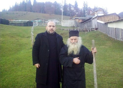 Părintele Proclu Nicău, monahul smerit și blând Poza 201349