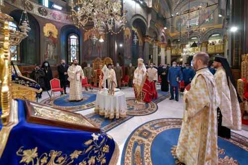 Sărbătorirea Unirii Principatelor Române la Patriarhie Poza 201593
