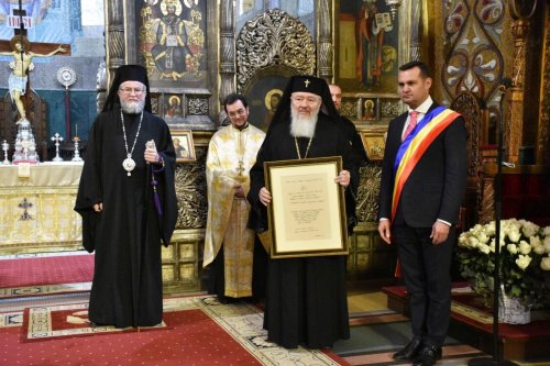 Înaltpreasfinţitul Părinte Mitropolit Andrei, cetăţean de onoare al municipiului Baia Mare Poza 201711