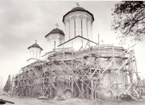 Mănăstirea Radu Vodă, ctitoria de suflet a Patriarhului Justinian Poza 201644