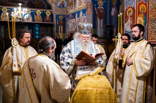 Binecuvântare la Paraclisul Mănăstirii „Sfântul Ioan cel Nou” Poza 202010
