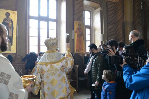 Ocrotitorii învățământului teologic cinstiți la Facultatea „Justinian Patriarhul“ Poza 202129