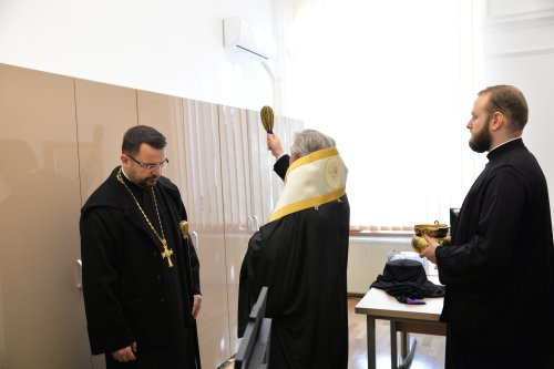 Ocrotitorii învățământului teologic cinstiți la Facultatea „Justinian Patriarhul“ Poza 202145