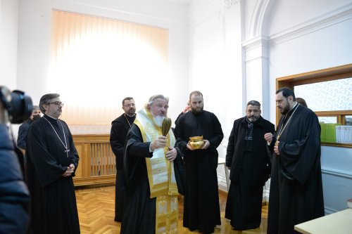 Ocrotitorii învățământului teologic cinstiți la Facultatea „Justinian Patriarhul“ Poza 202153