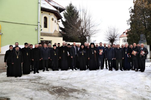 Şedinţa Adunării eparhiale a Arhiepiscopiei Sibiului Poza 202363