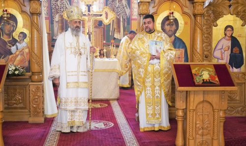 Slujire arhierească la hramul Facultății de Teologie Ortodoxă din Alba Iulia Poza 202367