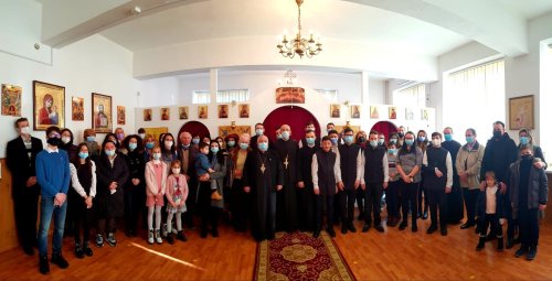 Manifestări festive la Liceul Ortodox „Episcop Roman Ciorogariu” din Oradea Poza 202439