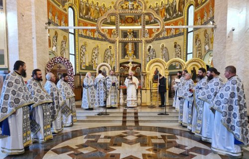 Slujire arhierească la Mănăstirea Nicula Poza 202566