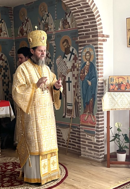 Comunități ortodoxe din diasporă vizitate de ierarhii români Poza 202658