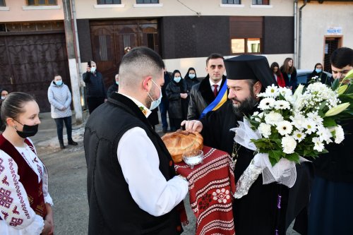 Vizită arhierească în Parohia Zlagna din Caraș‑Severin  Poza 202840