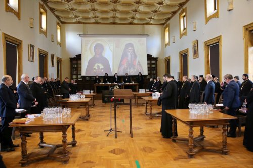 Ședința Adunării Eparhiale a Arhiepiscopiei Iaşilor Poza 203239